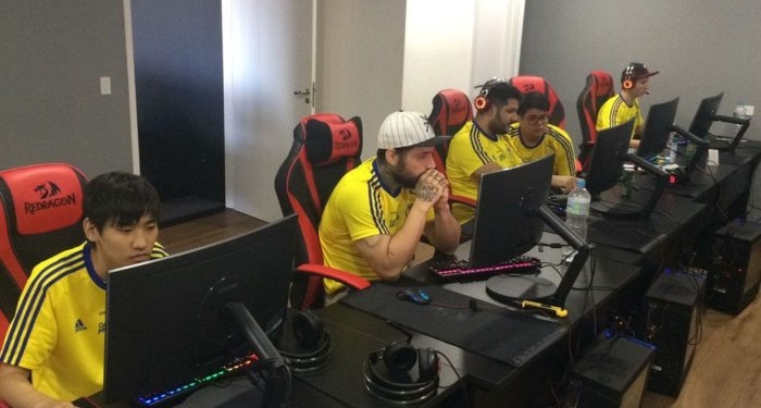 Com pentakill de Evrot, Flamengo derrota a T Show e segue 100% no Desafiante de LoL
