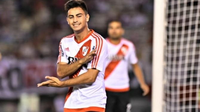 Titular e camisa 10 do River, 'Pity' Martínez está fora da partida diante do Flamengo