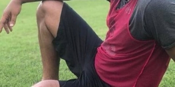 Colete de Adriano Imperador em treino chama a atenção dos fãs: ‘É do Flamengo’