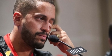 De peso de ouro à decepção: Rômulo não engrena no Fla e perde espaço para Jonas