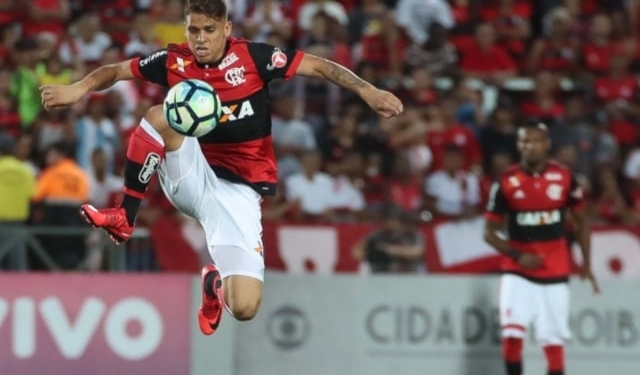Cuéllar diz que 'será difícil' ficar fora dos jogos na Libertadores e elogia opções