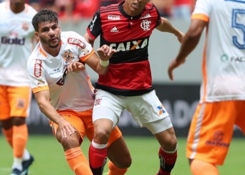 E sem Cuéllar? Carpegiani quer arrumar time antes de definir substituto na Liberta