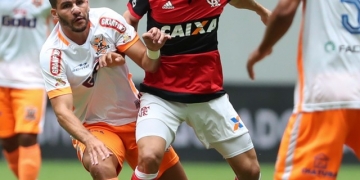 E sem Cuéllar? Carpegiani quer arrumar time antes de definir substituto na Liberta