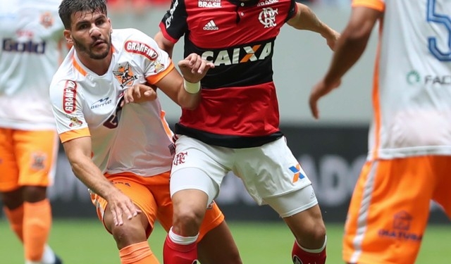 E sem Cuéllar? Carpegiani quer arrumar time antes de definir substituto na Liberta