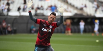Diego Alves passa por novo exame e será inscrito pelo Flamengo na Libertadores