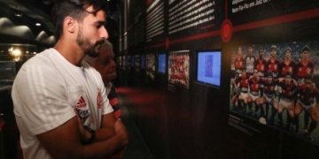Henrique Dourado visita o Fla Memória