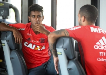 Torcida do Fla pediu a saída de seis que custaram R$ 24,6 milhões; só um continua
