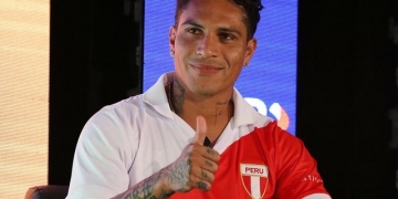 Paolo Guerrero treina na Argentina enquanto aguarda julgamento de recurso