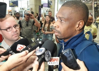 Dores nas costas tiram Juan da decisão da Taça Guanabara; Rhodolfo será titular