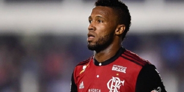 Fla encaminha empréstimo de Rafael Vaz para a Universidad de Chile