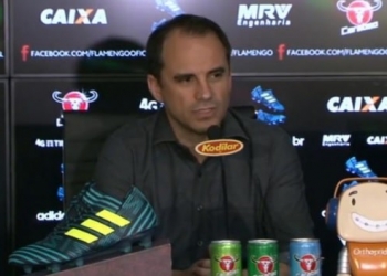 Diretor do Fla elogia elenco, mas diz que segue atento ao mercado