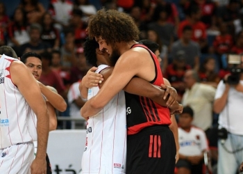 Varejão x Leandrinho: como foi o duelo dos craques de Flamengo e Franca no NBB