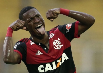 De "Caveirão" a Vinicius Jr: os dez anos e as quatro "gerações" do "chororô"