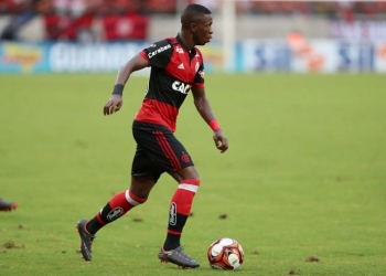 Vinicius Jr deixará o Flamengo no meio do ano para se apresentar ao Real, diz jornal