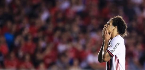 Willian Arão tem lesão na panturrilha e desfalca o Flamengo no Carioca