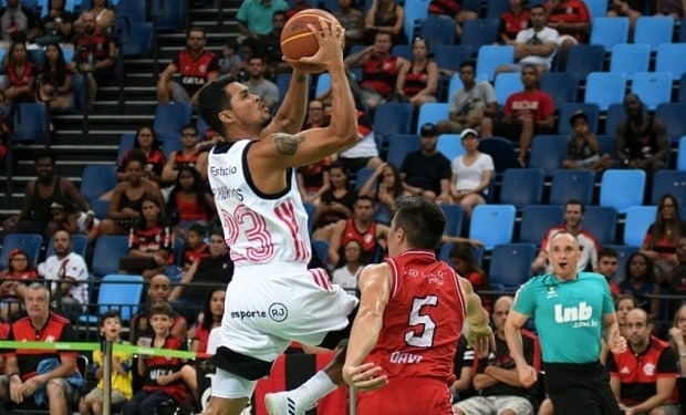 Flamengo vence Basquete Cearense e ainda almeja a liderança no NBB