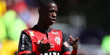 Imprensa espanhola dá destaque a Vinícius Jr: 'Potencial Bola de Ouro'