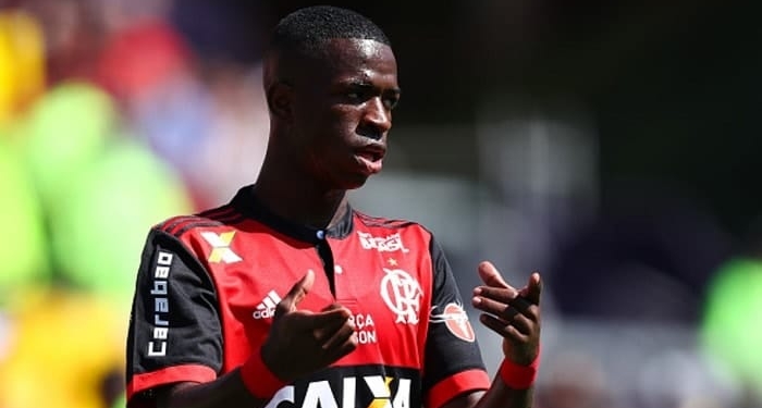 Imprensa espanhola dá destaque a Vinícius Jr: 'Potencial Bola de Ouro'