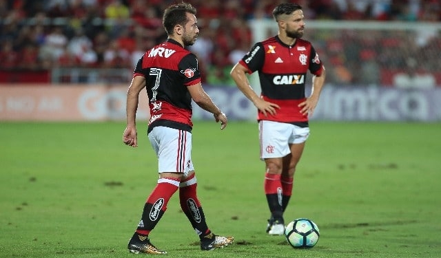 Diego diz que faz nova função no Fla-2018 e abre jogo sobre atuações com Éverton Ribeiro
