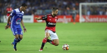 Nova função e novo esquema: Diego projeta 2018 do Fla de olho em 'sonho vivo' da Copa