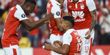 Em jogo do grupo do Fla, Santa Fe e Emelec empatam por 1 a 1 na Colômbia