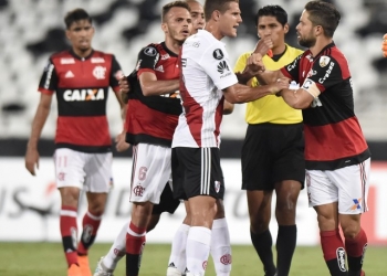 Muito além dos portões fechados: seis motivos para o tropeço do Fla na estreia