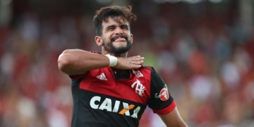 Henrique Dourado reencontra Flu e repete no Fla história vivida no rival
