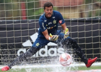 Fla não terá Julio Cesar relacionado contra o Botafogo