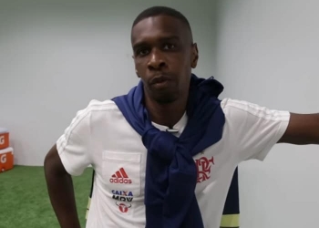 Jogadores do Flamengo comentam a virada sobre o Emelec