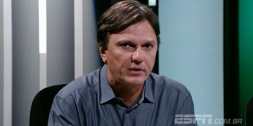 Mauro critica fraca atuação do Flamengo contra River em crise, escolhas de Carpegiani e a entrada de Arão