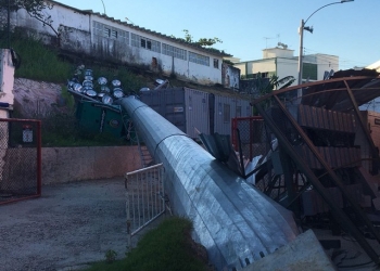 Fla planeja começar a retirar torres da Ilha do Urubu no fim de semana