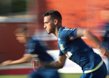 Com apenas 67 minutos no ano, Trauco recebe chance de Carpegiani