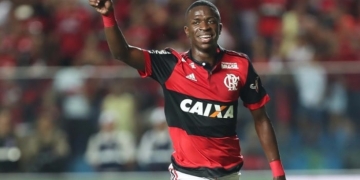 Vinicius Jr sonha com títulos pelo Fla e evita comparações com Neymar