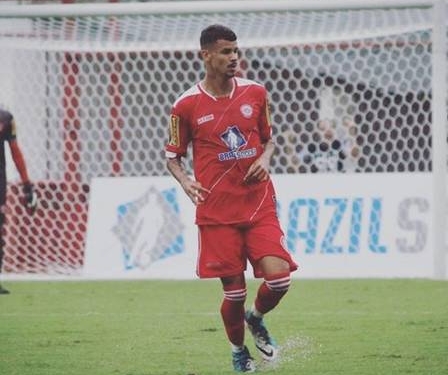 Enquanto Lucas Paquetá faz sucesso no Fla, irmão mais velho busca ‘lugar ao sol’ no Tombense