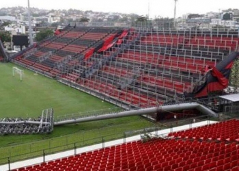 Flamengo inicia obra para reforçar torres da Ilha do Urubu, mas não tem prazo para jogar