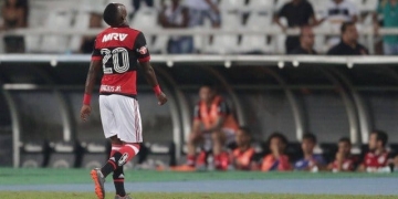 Após ofensa racial sofrida por Vinicius Jr., Flamengo fala de preconceito: 'O drible tem que ser no ódio'