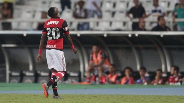 Após ofensa racial sofrida por Vinicius Jr., Flamengo fala de preconceito: 'O drible tem que ser no ódio'
