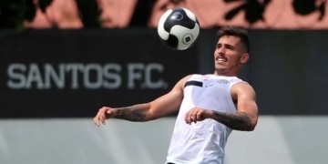 Santos recusa 'listão' de Fla e Grêmio e Inter leva vantagem por Zeca