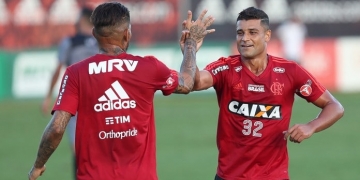 Ederson treina bem e se apresenta como opção no Fla: "Não vejo a hora de voltar"