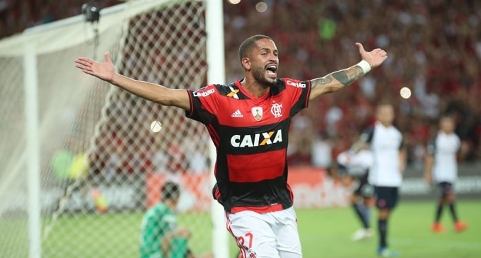Rômulo volta a interessar ao Inter e deve ser o próximo a deixar o Flamengo