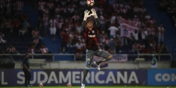 César elogia trabalho de Barbieri e se diz 'honrado' ao jogar com Julio Cesar