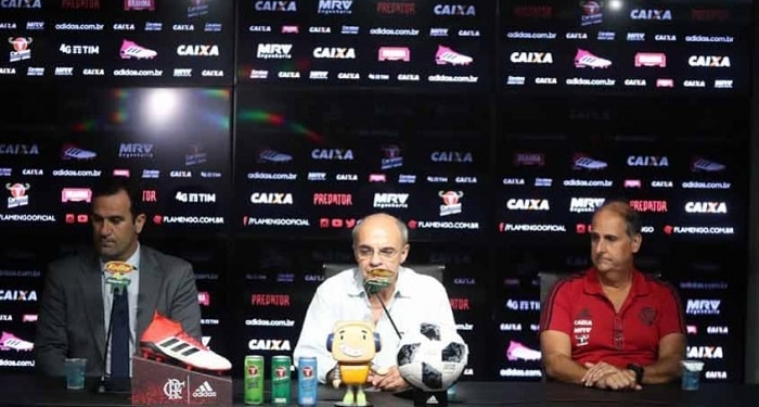 Bandeira elogia diretor e diz que trocas não representam nova filosofia