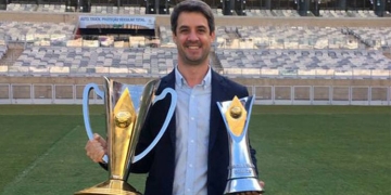 Gerente geral da base do Botafogo, Freeland trocará clube pelo Flamengo