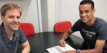 Flamengo renova o contrato de mais uma promessa da base