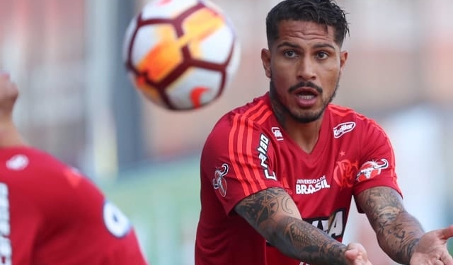 Mudanças no futebol adiam renovação de Guerrero a 4 meses do fim do contrato