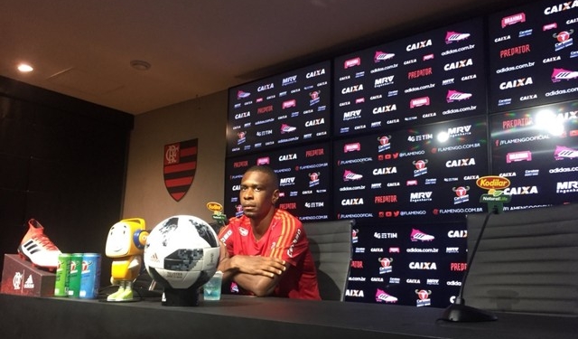 Juan cita vergonha, mas não vê falta de empenho no Fla: ''Não correu menos''