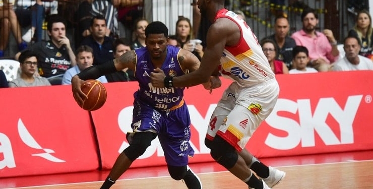 Mogi vence Caxias do Sul, e fará semifinal contra o Flamengo no NBB
