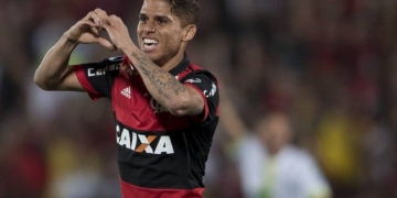 Cuéllar revela ter sido procurado pelo Flamengo para renovar contrato: 'Ficaria a vida toda'
