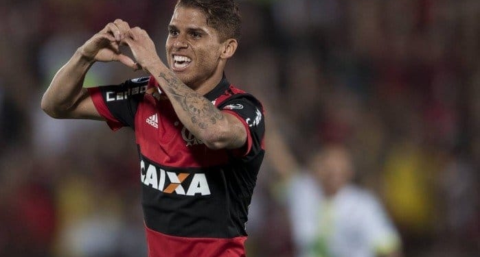 Cuéllar revela ter sido procurado pelo Flamengo para renovar contrato: 'Ficaria a vida toda'