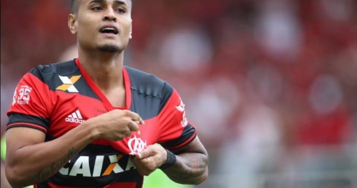 Everton se despede do Flamengo: "jamais esquecerei tudo o que vivi no clube"
